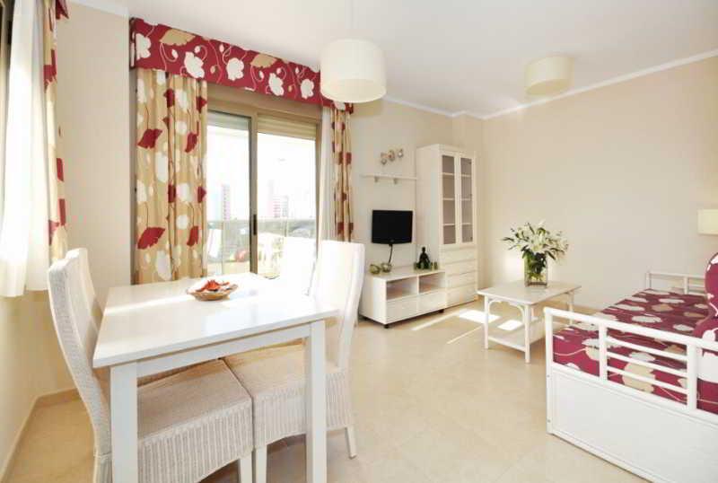 Apartamentos Larimar Unitursa กัลเป ภายนอก รูปภาพ
