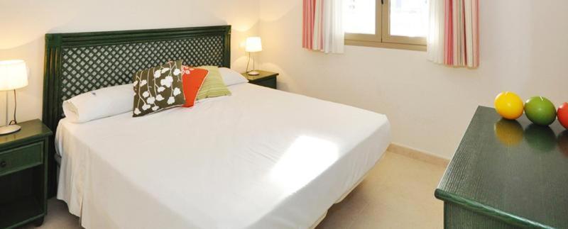 Apartamentos Larimar Unitursa กัลเป ห้อง รูปภาพ